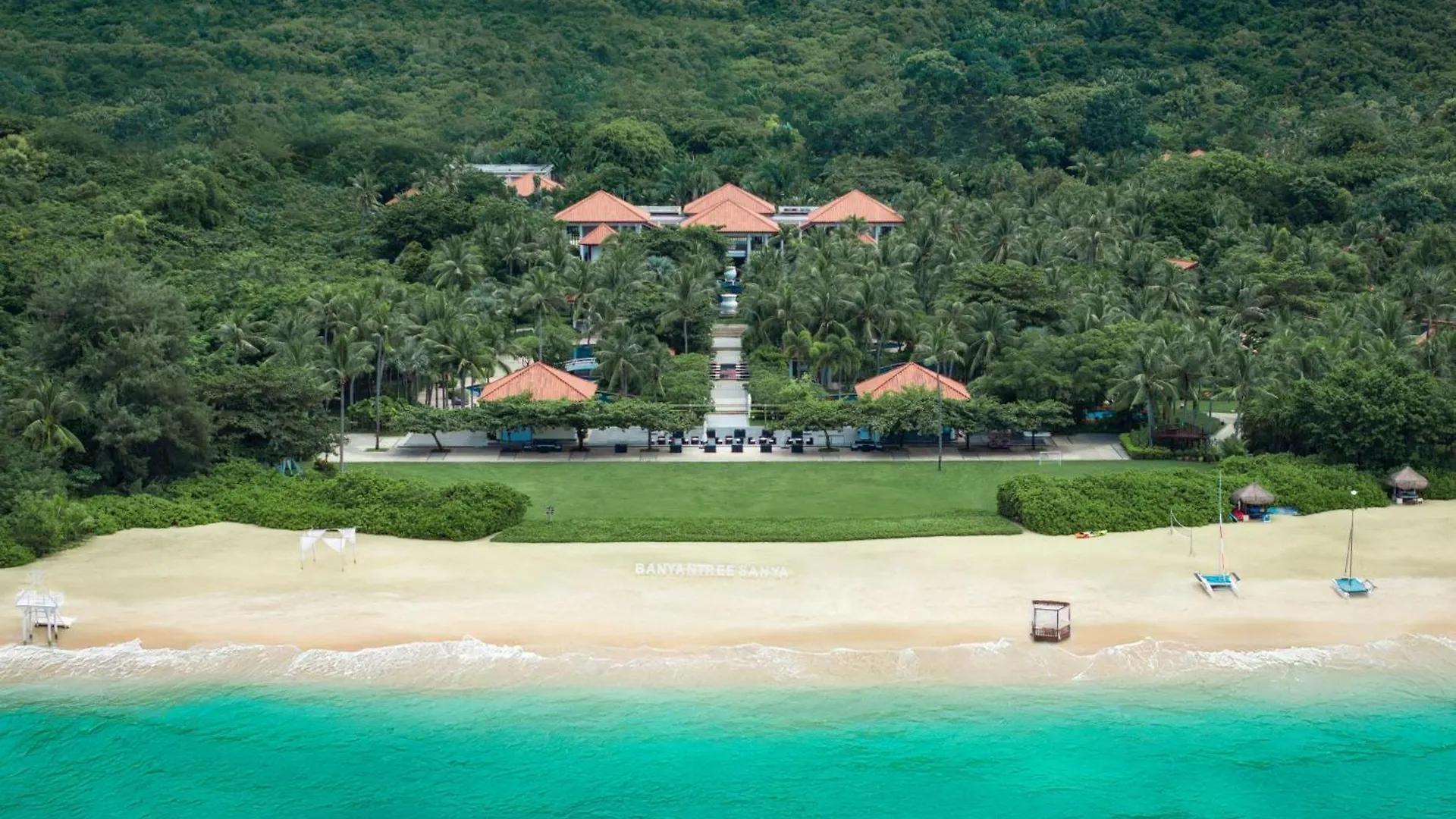 Banyan Tree Sanya - Private Beach