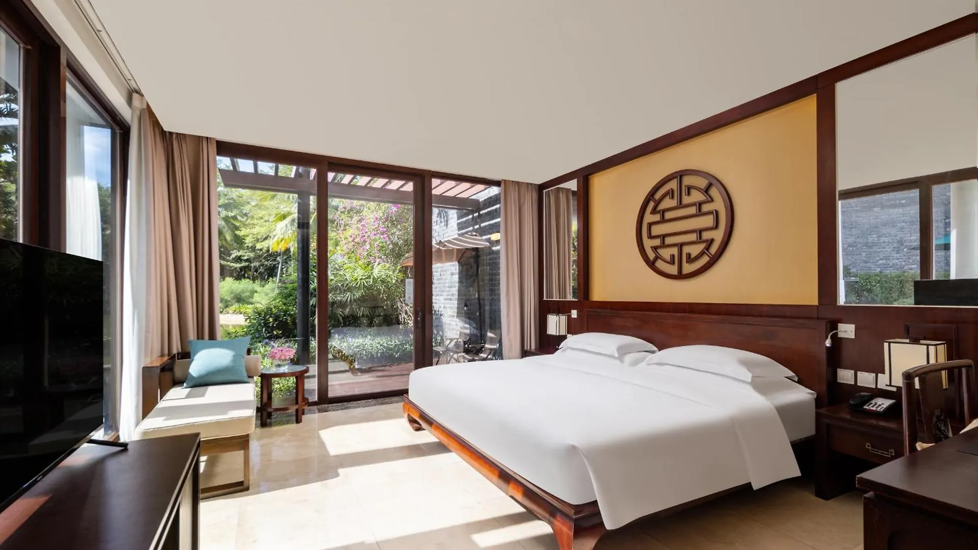 Banyan Tree Sanya - Private Beach China